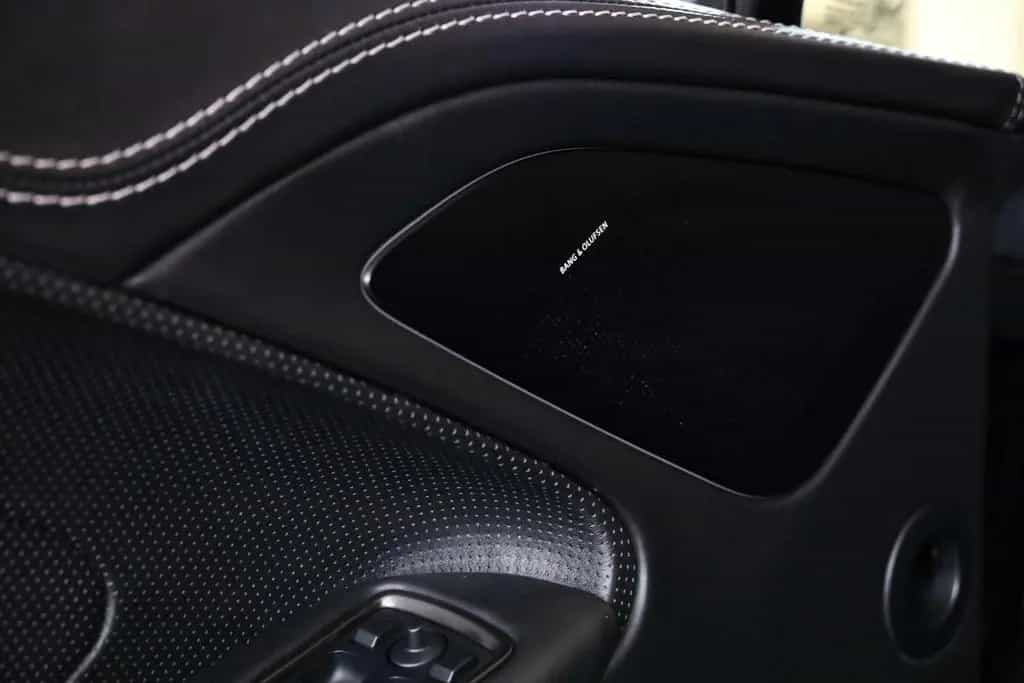 Aston Martin Vanquish Volante 6.0 V12 2+2|CarbonBlack|Ceramic 05/2015-photo-24