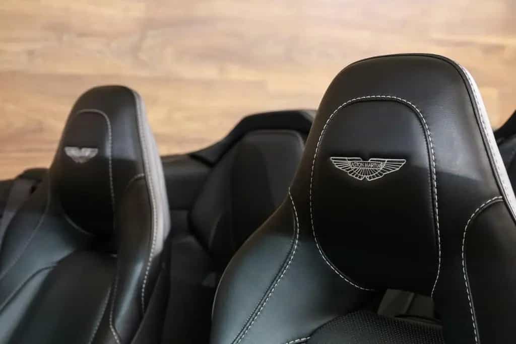 Aston Martin Vanquish Volante 6.0 V12 2+2|CarbonBlack|Ceramic 05/2015-photo-8
