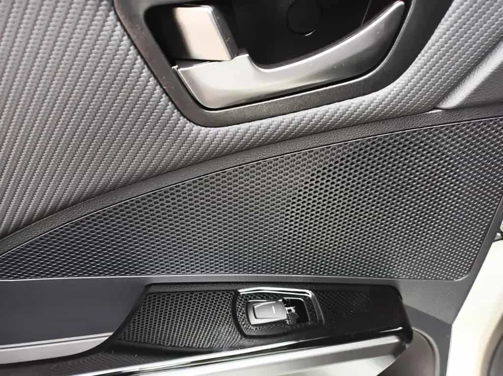 KGM Tivoli 1.5 NOMAD+AUTOMATIK+LM FELGEN+ANDROID++++ null-photo-20