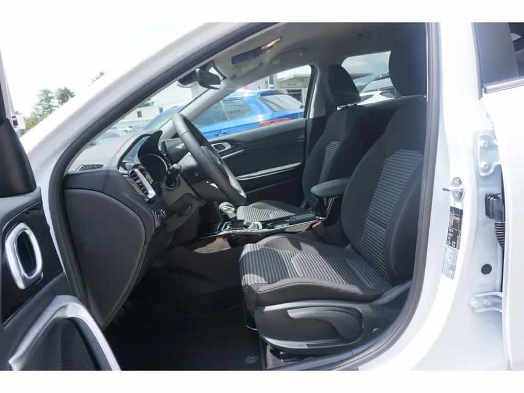 Kia Ceed_sw 1.5T 140 Ultimate Edition DCT7 AHK Navi 01/2026-photo-16