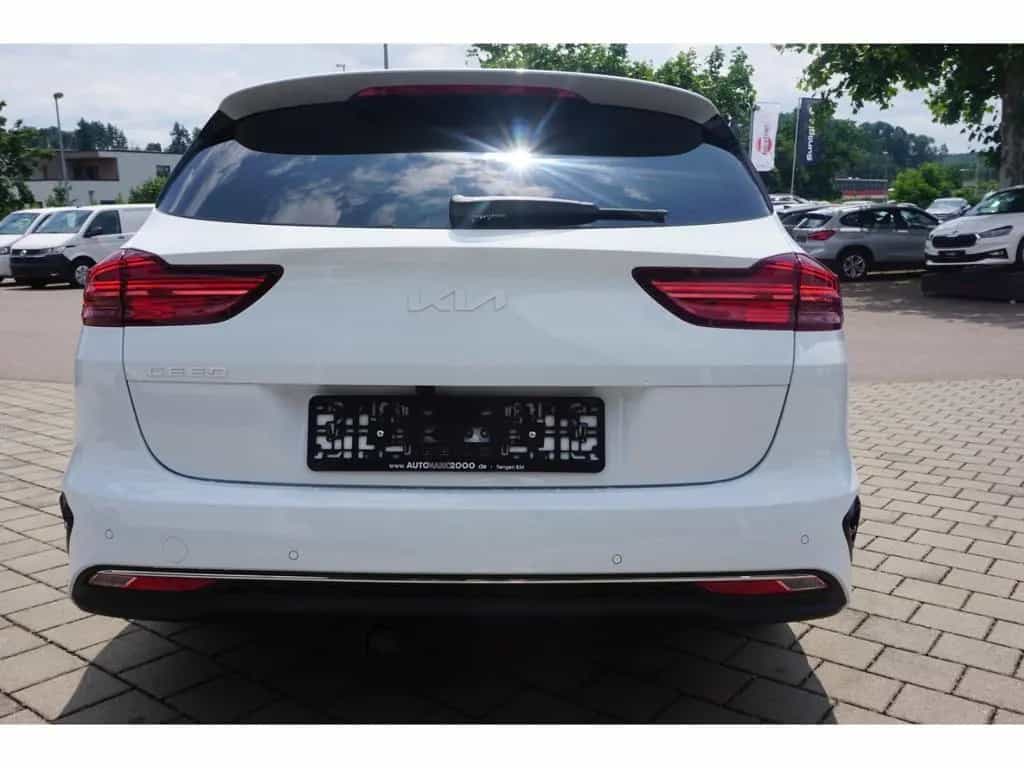 Kia Ceed_sw 1.5T 140 Ultimate Edition DCT7 AHK Navi 01/2026-photo-5