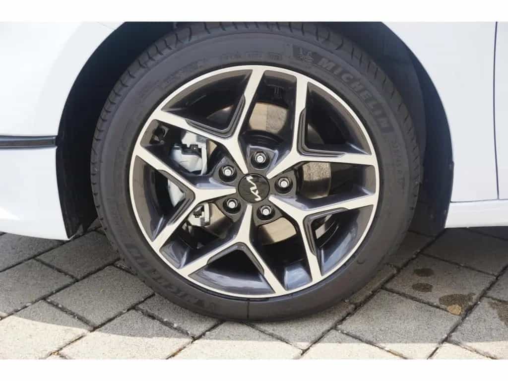 Kia Ceed_sw 1.5T 140 Ultimate Edition DCT7 AHK Navi 01/2026-photo-9