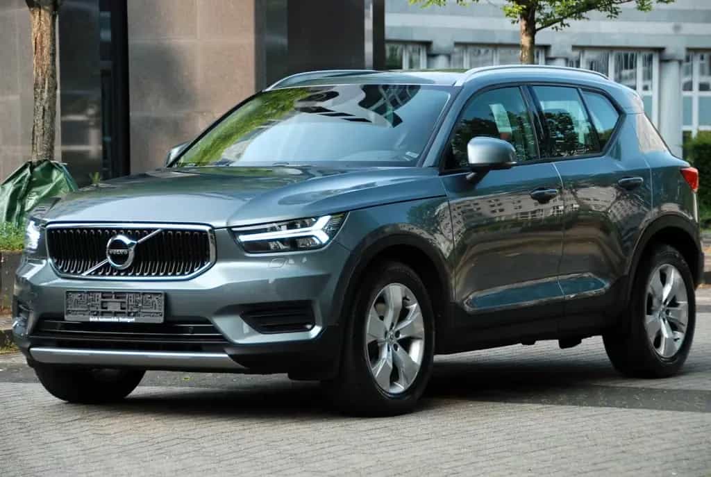 Volvo XC40 Momentum 2WD| LED| AUTOMATIK| CARPLAY| NAVI 05/2019-photo-0