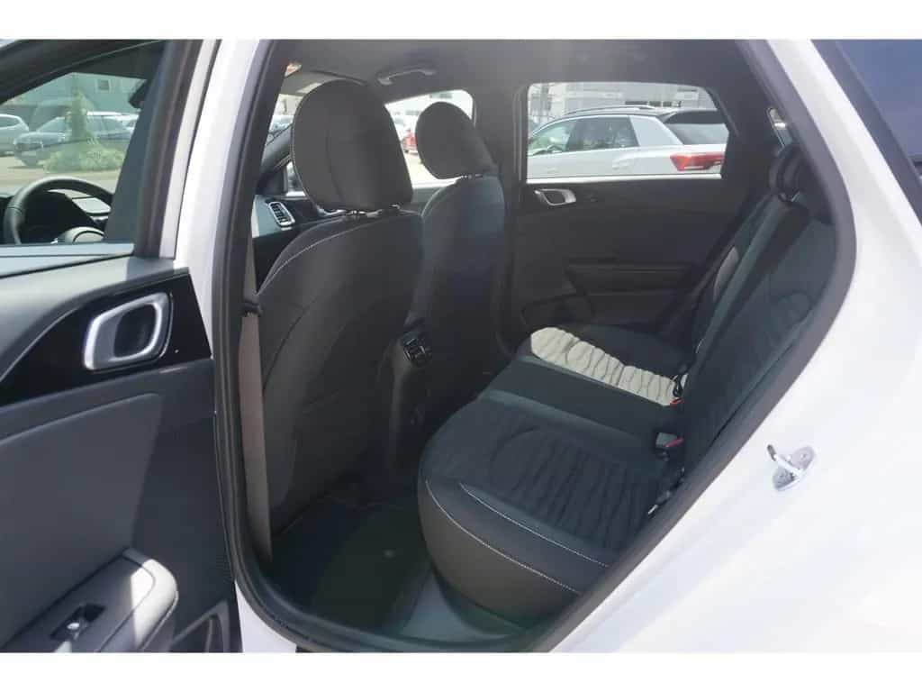 Kia Ceed 1.5T 140 GT Line DCT7 Navi Indukt. Virt. Co 12/2025-photo-21