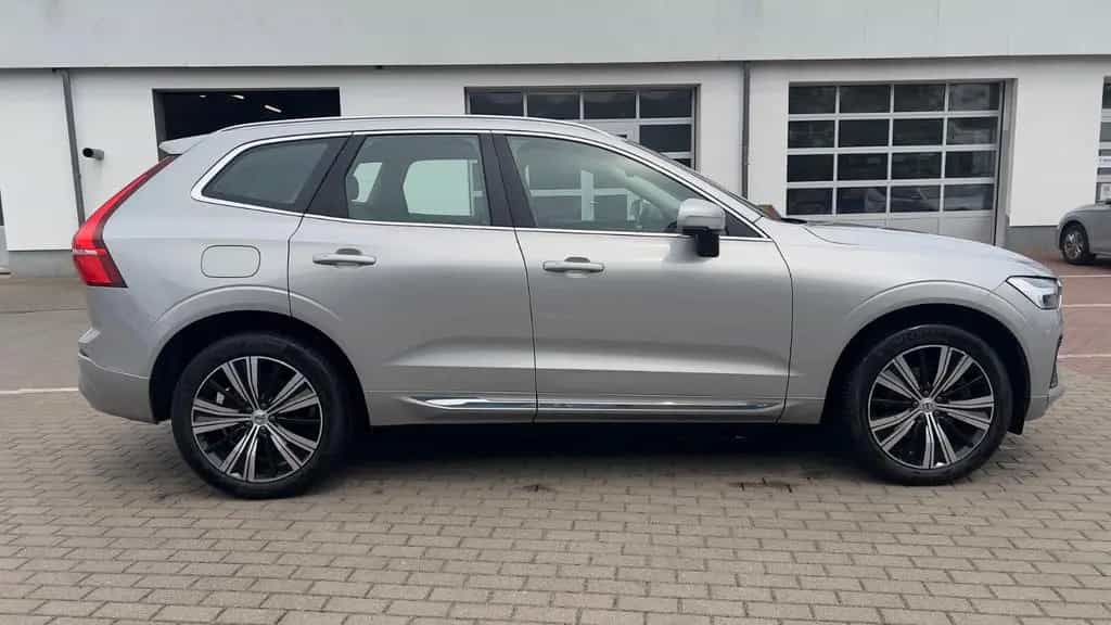 Volvo XC60 B5 D Ultimate Bright AWD*AHK*STHZG*Massage* 12/2022-photo-6