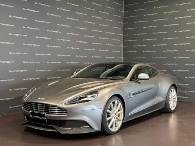Aston Martin Vanquish ASTON MARTIN V12 Vanquish Vanquish Carbon Coupé 04/2016-photo-0