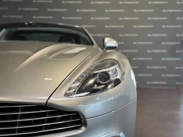 Aston Martin Vanquish ASTON MARTIN V12 Vanquish Vanquish Carbon Coupé 04/2016-photo-6