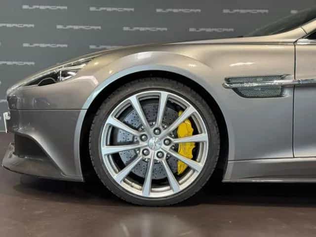 Aston Martin Vanquish ASTON MARTIN V12 Vanquish Vanquish Carbon Coupé 04/2016-photo-7