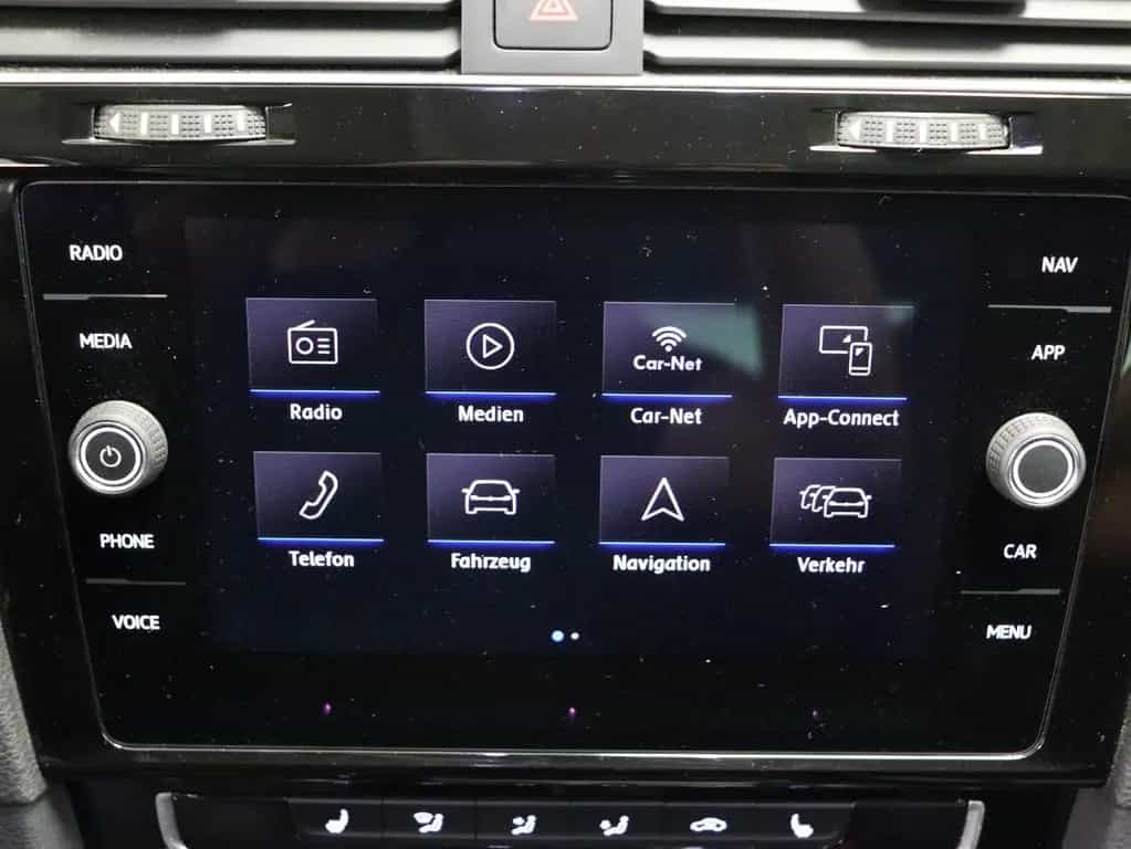 Volkswagen Golf VII 1.5 TSI Highline R-LINE Navi LED 17Zoll 01/2019-photo-14