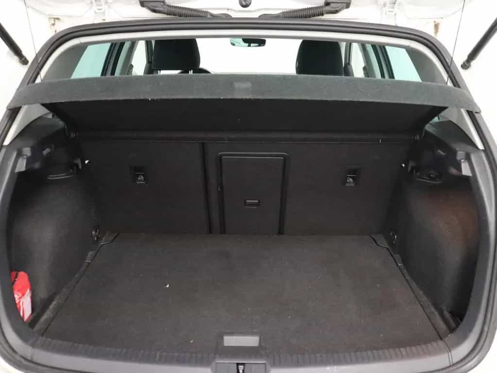 Volkswagen Golf VII 1.5 TSI Highline R-LINE Navi LED 17Zoll 01/2019-photo-15
