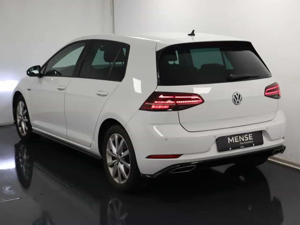 Volkswagen Golf VII 1.5 TSI Highline R-LINE Navi LED 17Zoll 01/2019-photo-3