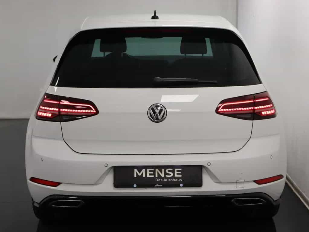 Volkswagen Golf VII 1.5 TSI Highline R-LINE Navi LED 17Zoll 01/2019-photo-4