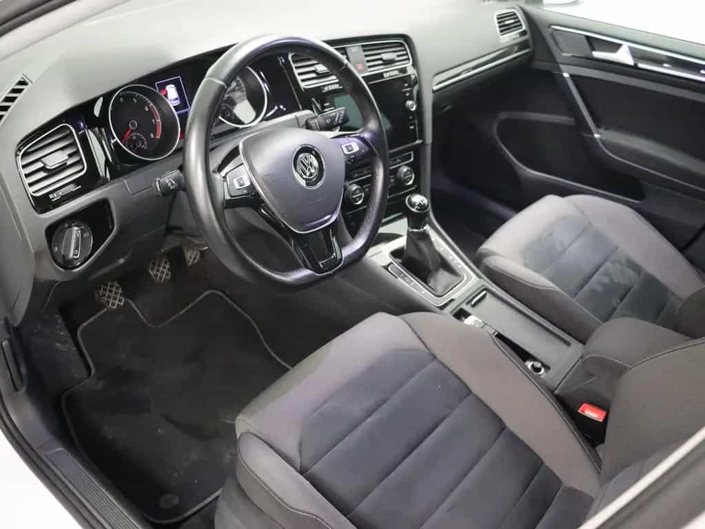 Volkswagen Golf VII 1.5 TSI Highline R-LINE Navi LED 17Zoll 01/2019-photo-7
