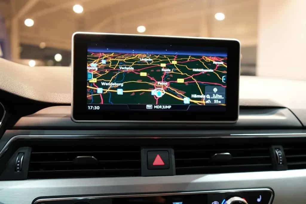 Audi A4 Avant 2.0 TFSI S-Line *Virtual*Navi*AHK* 05/2016-photo-13
