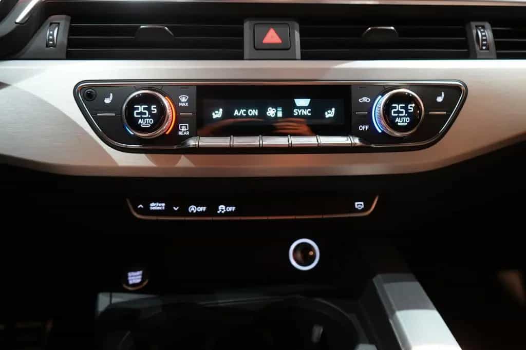 Audi A4 Avant 2.0 TFSI S-Line *Virtual*Navi*AHK* 05/2016-photo-15