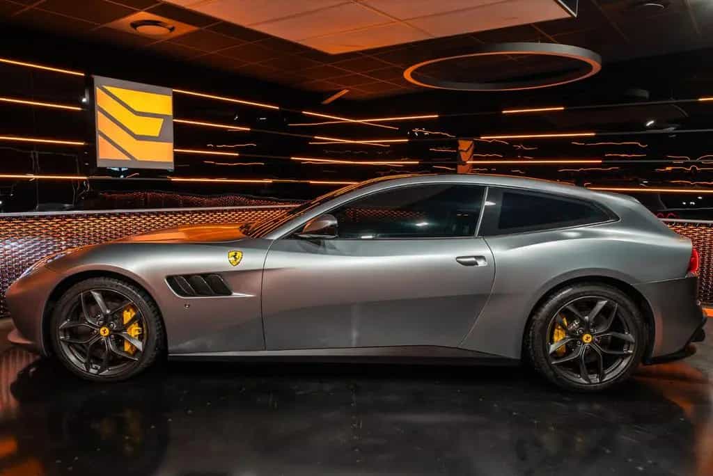 Ferrari GTC4Lusso T V8*Lift*Carbon LED*Sunroof*JBL 08/2017-photo-1