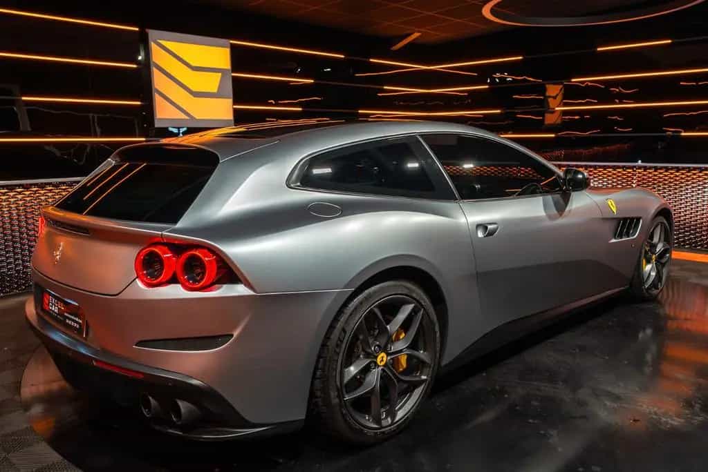 Ferrari GTC4Lusso T V8*Lift*Carbon LED*Sunroof*JBL 08/2017-photo-4