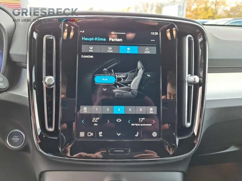 Volvo XC40 Plus Dark FLA SpurH el.Heck KeyLess LMF 04/2024-photo-12