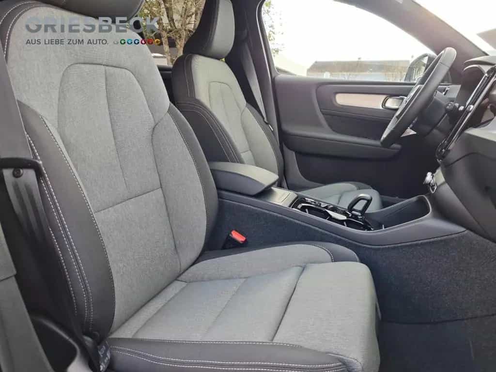 Volvo XC40 Plus Dark FLA SpurH el.Heck KeyLess LMF 04/2024-photo-8