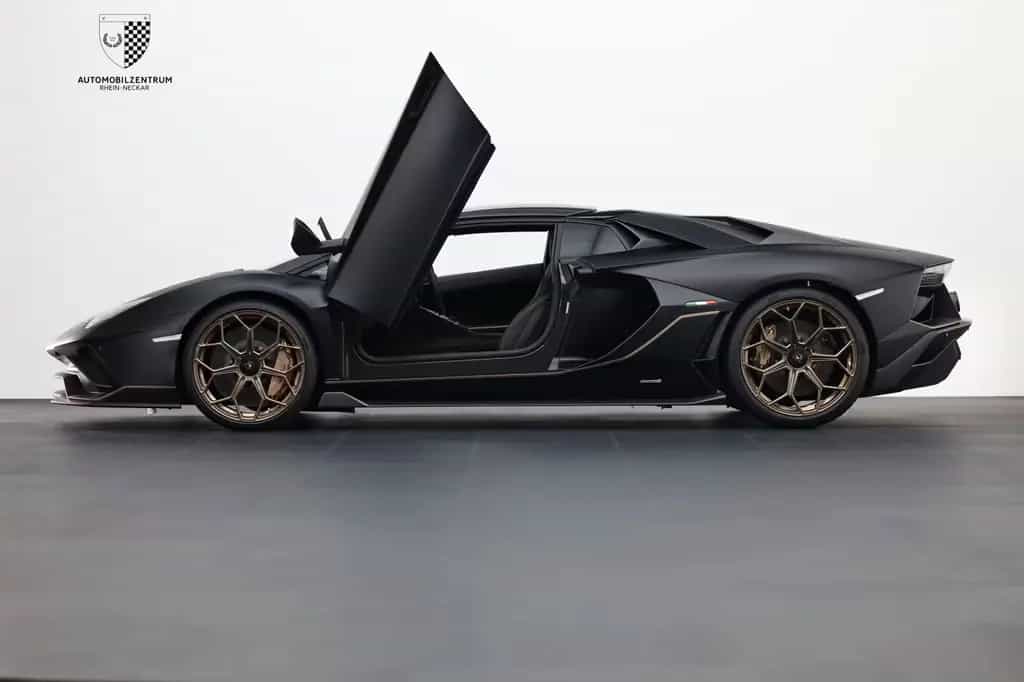 Lamborghini Aventador Ultimae Roadster 1 of 250/FullCarbon 06/2022-photo-10