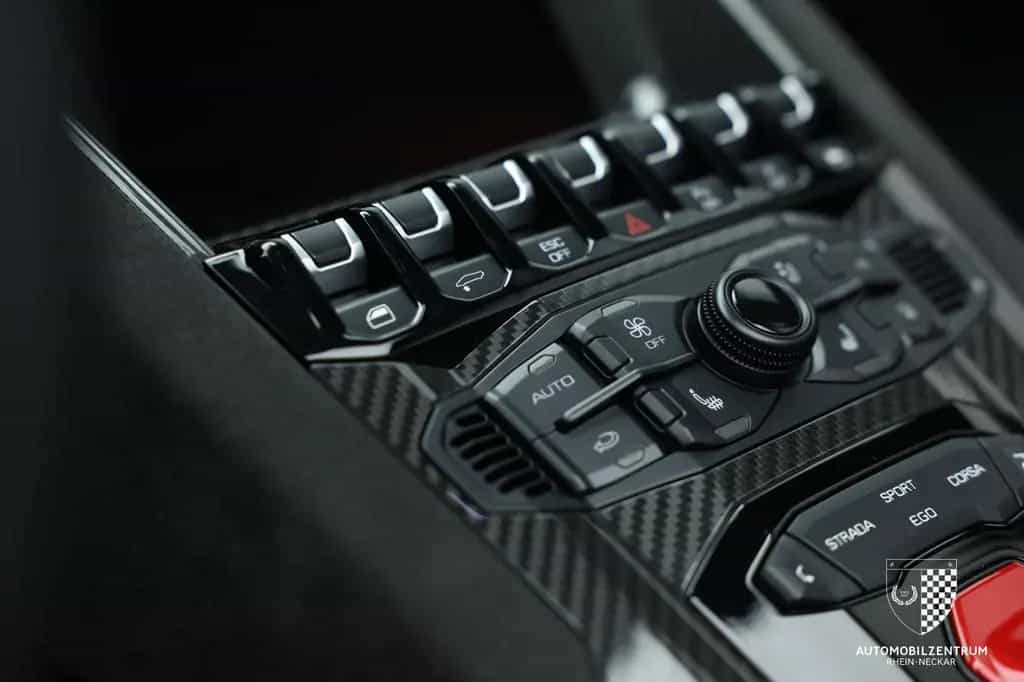 Lamborghini Aventador Ultimae Roadster 1 of 250/FullCarbon 06/2022-photo-19
