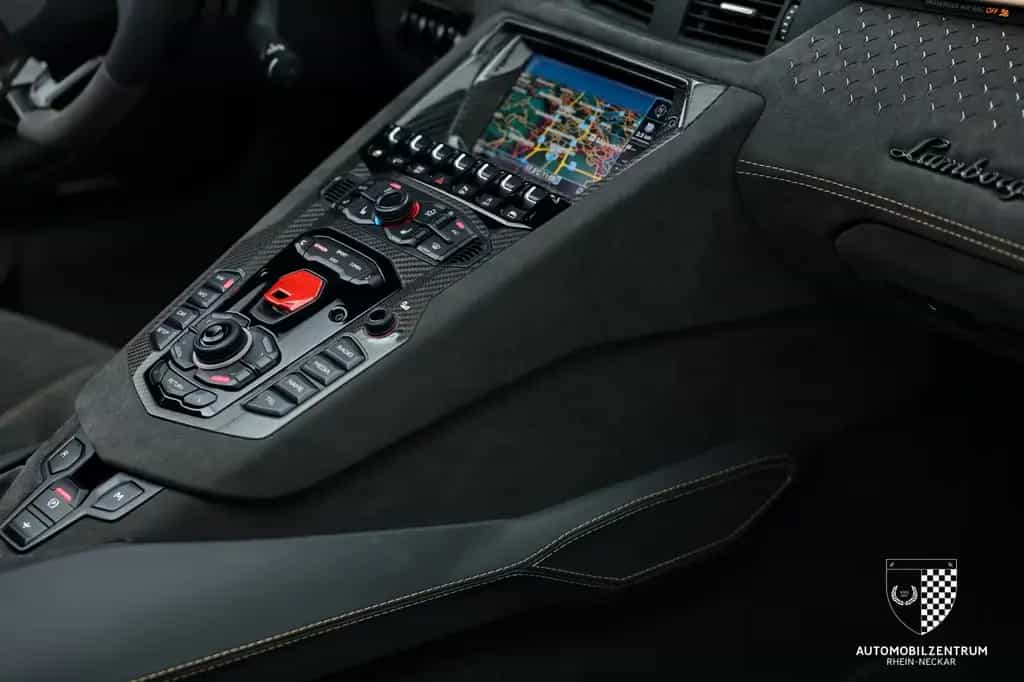 Lamborghini Aventador Ultimae Roadster 1 of 250/FullCarbon 06/2022-photo-23