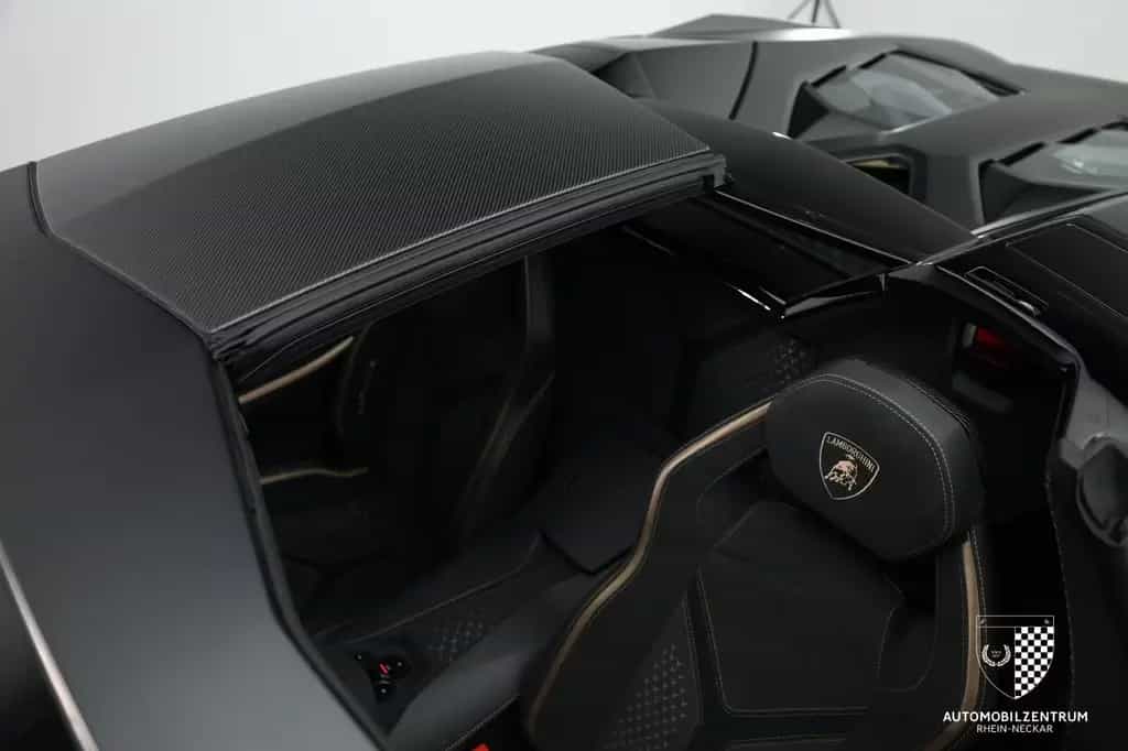 Lamborghini Aventador Ultimae Roadster 1 of 250/FullCarbon 06/2022-photo-25