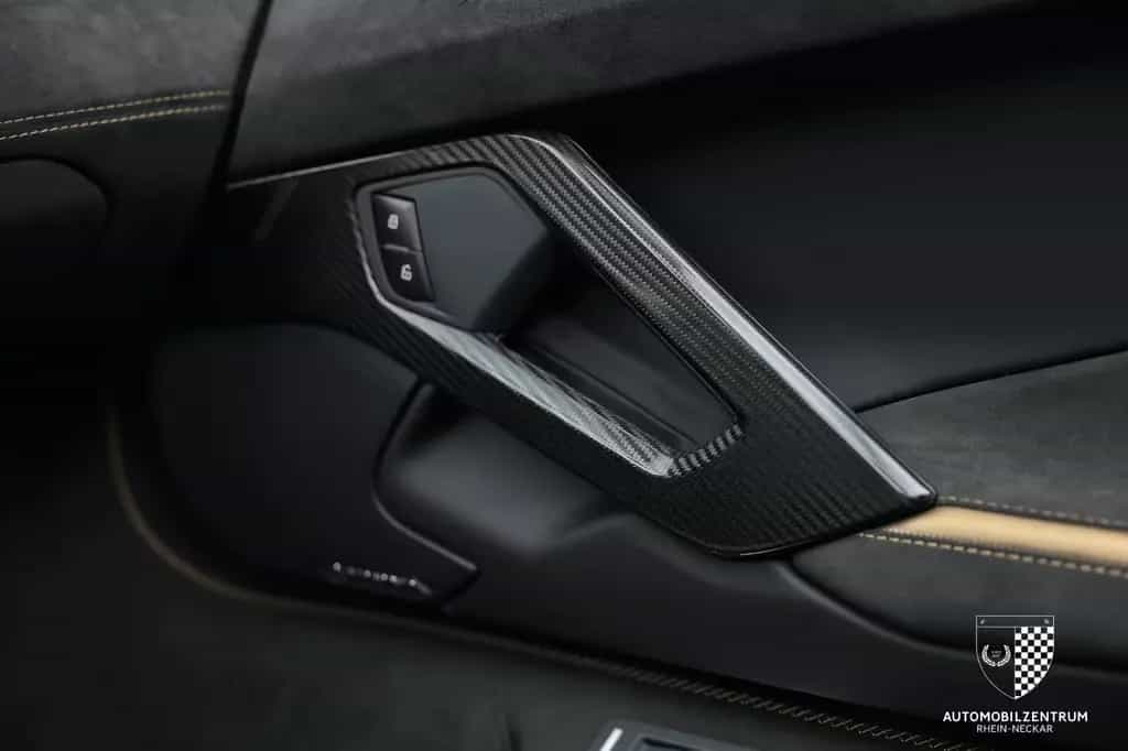 Lamborghini Aventador Ultimae Roadster 1 of 250/FullCarbon 06/2022-photo-26