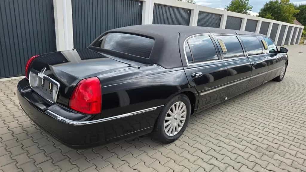 Lincoln Town Car 4.6 Stretchlimousine 8,00m TÜV 12/2026 07/2006-photo-5