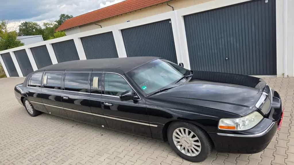 Lincoln Town Car 4.6 Stretchlimousine 8,00m TÜV 12/2026 07/2006-photo-6