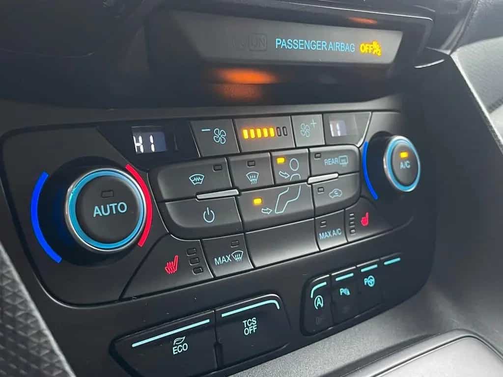 Ford Grand Tourneo Connect Titanium 7-SITZ ACC PANO 10/2018-photo-18