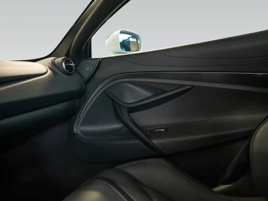McLaren 720S Coupé | Glacier White | Memory Seats 01/2019-photo-26
