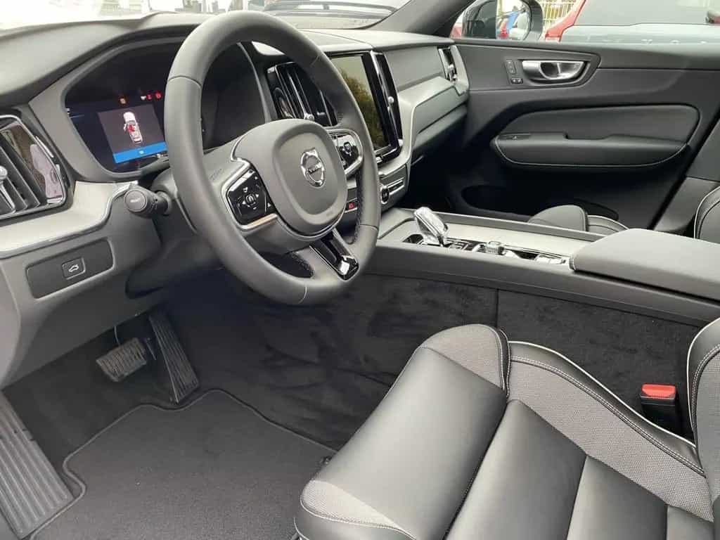 Volvo XC60 Plus Dark B4 Mild Hybrid Panorama. ACC BLIS 12/2022-photo-15