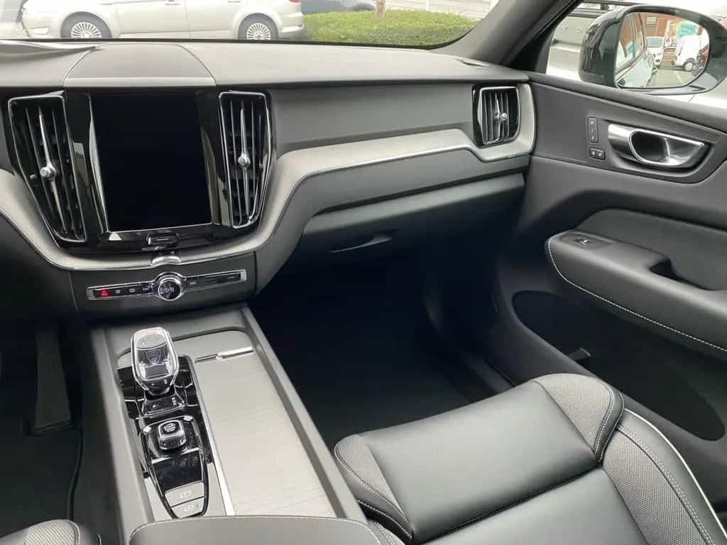 Volvo XC60 Plus Dark B4 Mild Hybrid Panorama. ACC BLIS 12/2022-photo-18