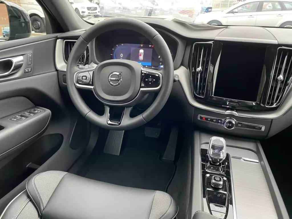 Volvo XC60 Plus Dark B4 Mild Hybrid Panorama. ACC BLIS 12/2022-photo-19