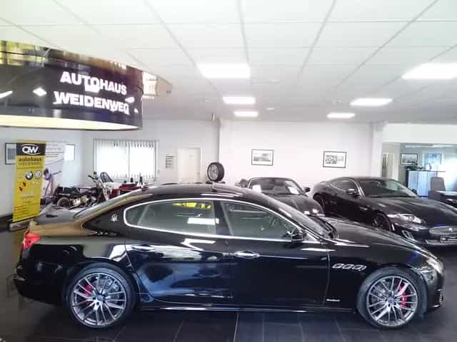 Maserati Quattroporte 3.0 V6 Facelift Navi Leder Cam1Hand 05/2018-photo-9