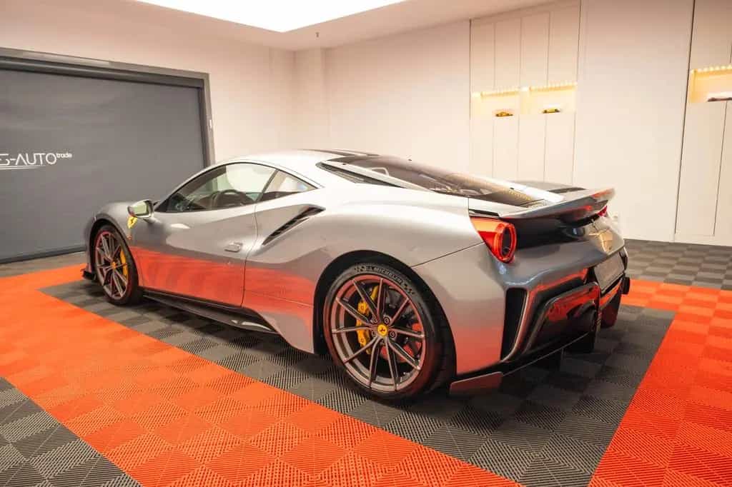 Ferrari 488 Pista GTB Lift Full carbon F/R cameras JBL 03/2020-photo-11