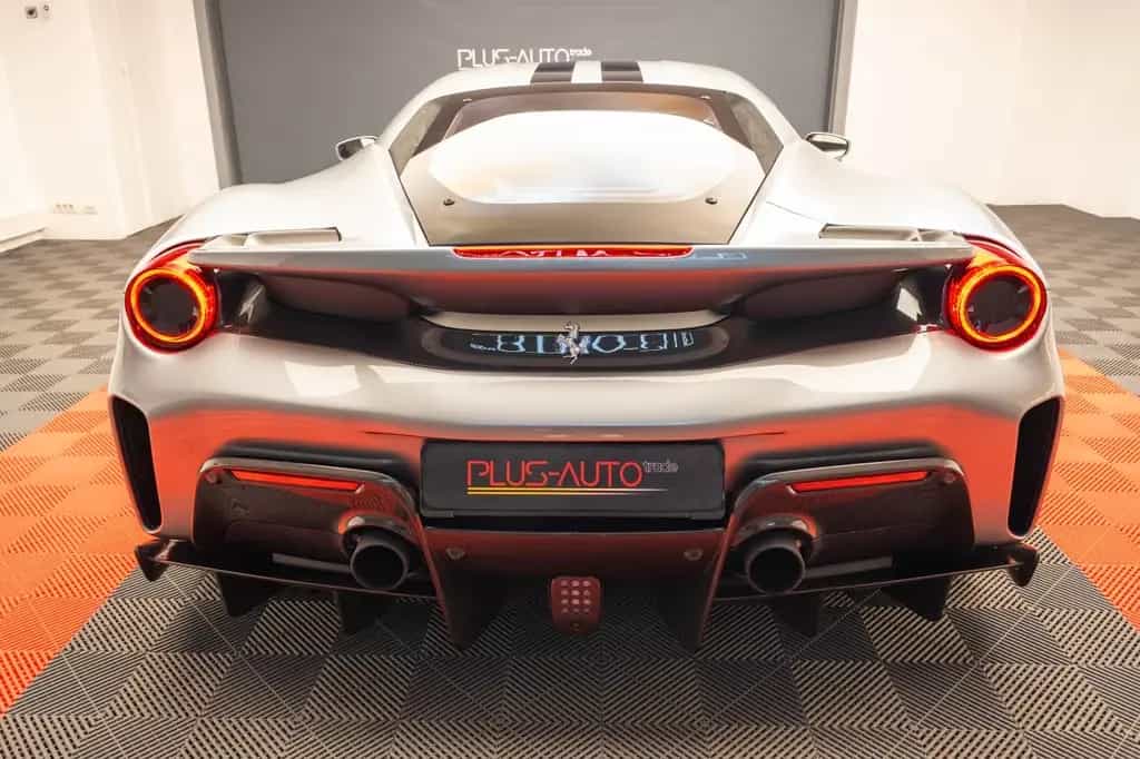Ferrari 488 Pista GTB Lift Full carbon F/R cameras JBL 03/2020-photo-15