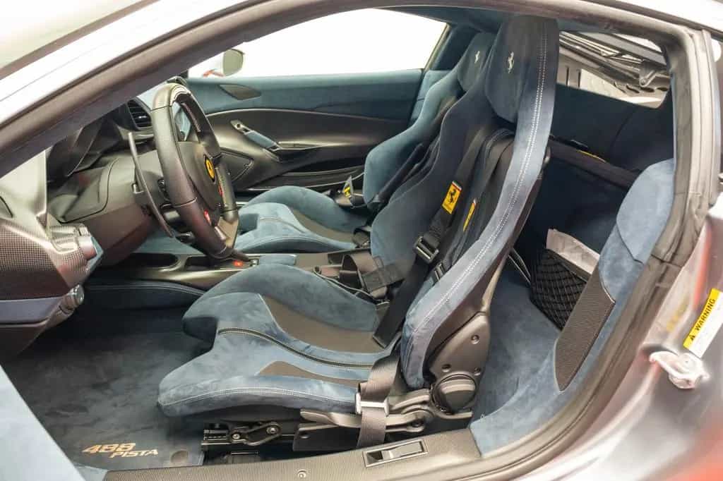 Ferrari 488 Pista GTB Lift Full carbon F/R cameras JBL 03/2020-photo-24