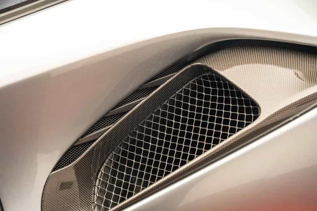 Ferrari 488 Pista GTB Lift Full carbon F/R cameras JBL 03/2020-photo-28