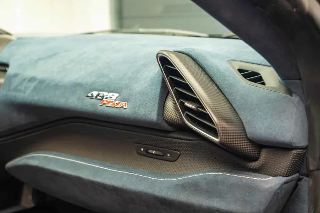 Ferrari 488 Pista GTB Lift Full carbon F/R cameras JBL 03/2020-photo-34
