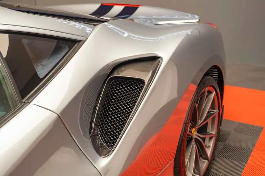 Ferrari 488 Pista GTB Lift Full carbon F/R cameras JBL 03/2020-photo-8