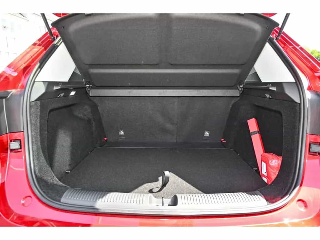 MG ZS 1.5 Comfort+ALLWETTER+Navi Digitales Cockpit 06/2025-photo-5