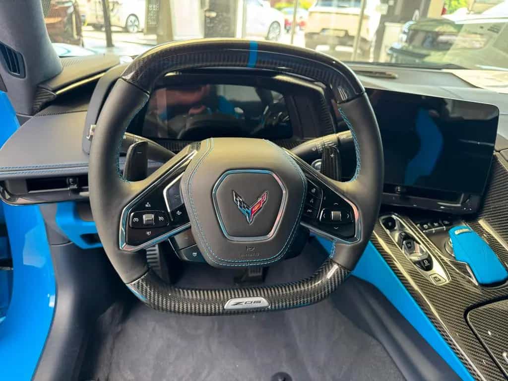 Corvette Z06 Coupe 3LZ  MY2024 *RAPID BLUE*KARBON* Z07* null-photo-8