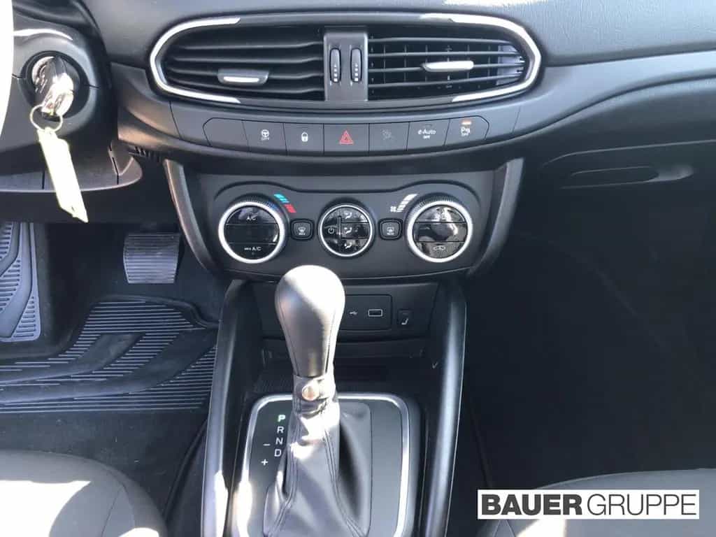 Fiat Tipo Cross Kombi 1.5 GSE *Mild-Hybrid*Automatik* 05/2024-photo-16