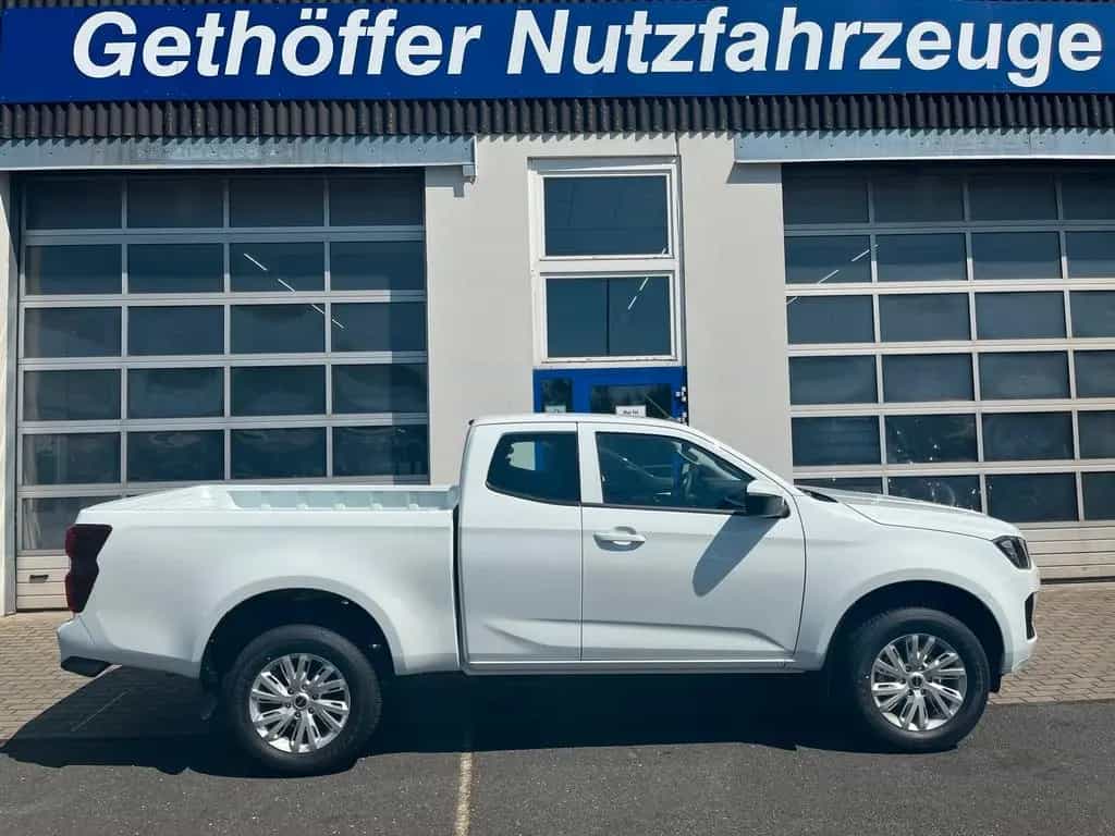 Isuzu D-Max Space Cab LS AT neues Modell +SOFORT+ null-photo-4