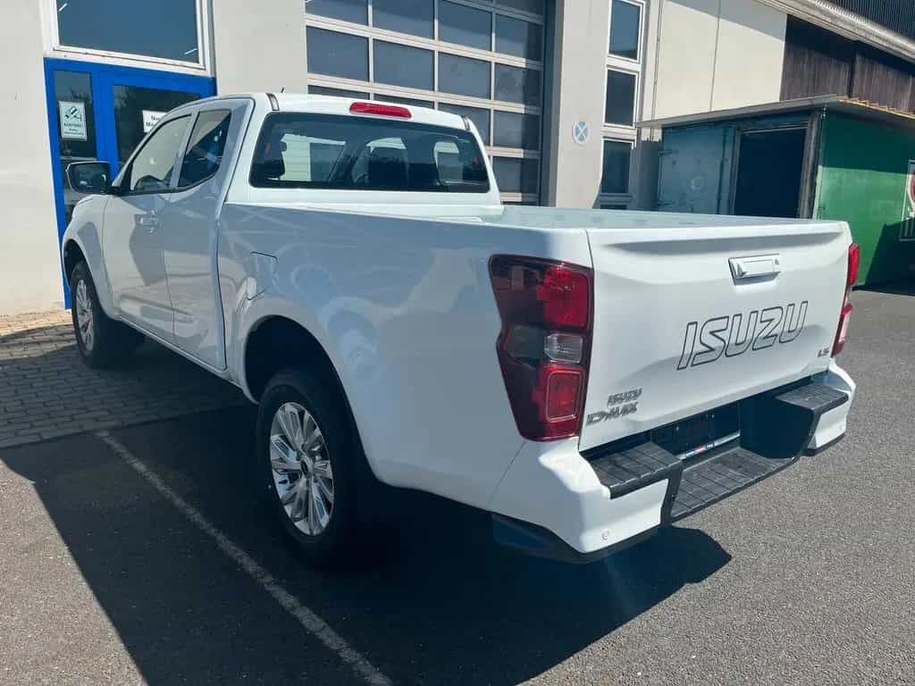 Isuzu D-Max Space Cab LS AT neues Modell +SOFORT+ null-photo-6
