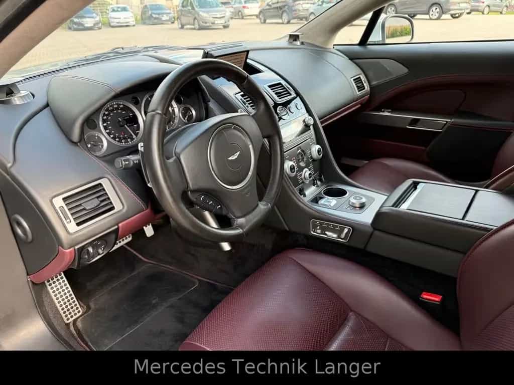 Aston Martin Rapide 6.0 V12 Touchtronic Luxury 07/2011-photo-4