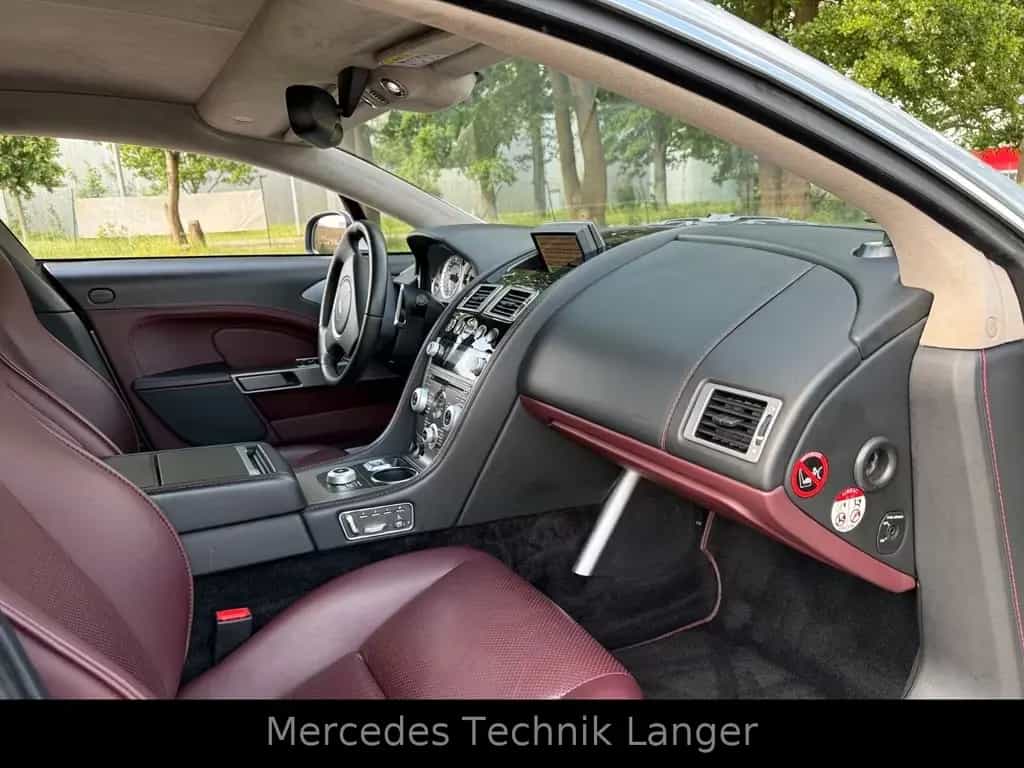 Aston Martin Rapide 6.0 V12 Touchtronic Luxury 07/2011-photo-5