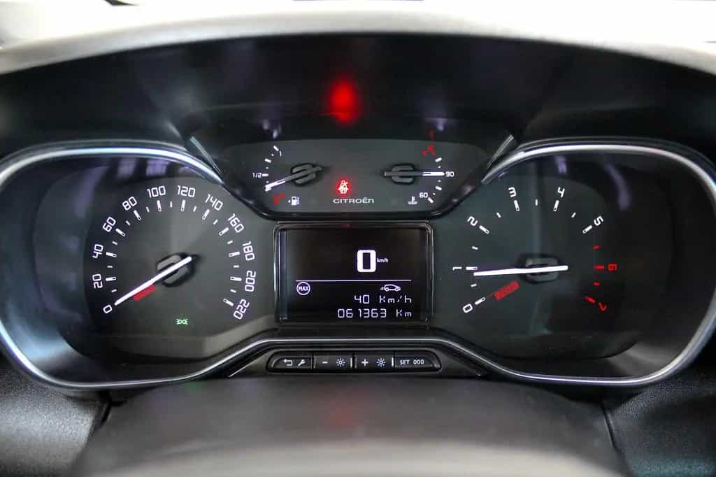 Citroën C3 Aircross PureTech 110 *HEAD-UP*NAVI*LED*PDC* 05/2020-photo-18